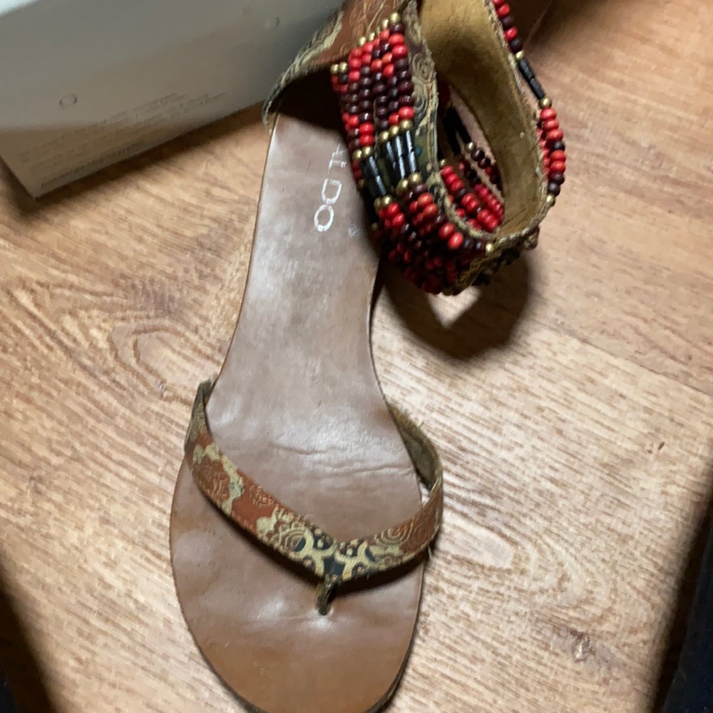 Sandal